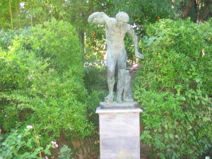 Une statue grecque