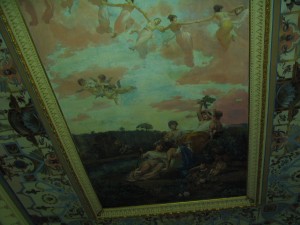Grande fresque au plafond